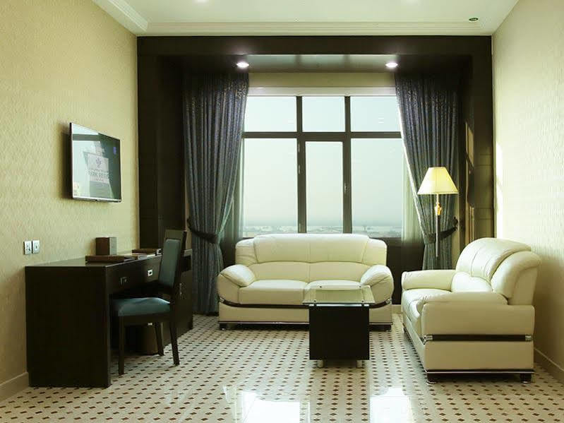 Park Regis Lotus Hotel Manama Luaran gambar