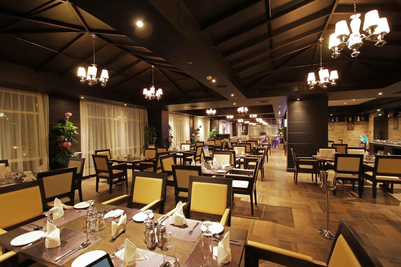 Park Regis Lotus Hotel Manama Luaran gambar