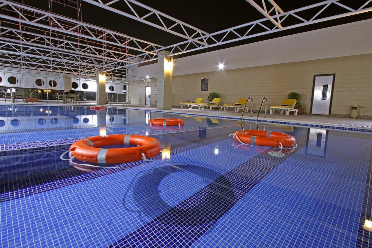 Park Regis Lotus Hotel Manama Luaran gambar