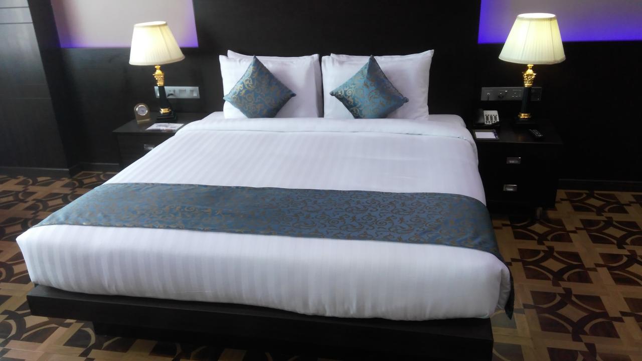 Park Regis Lotus Hotel Manama Luaran gambar
